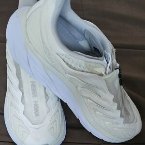 Size 8.5 Unisex Hoka One One